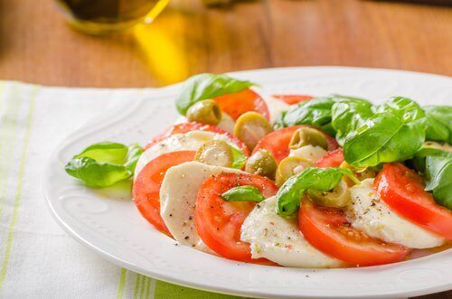 Tomaten, knoflook en mozzarella