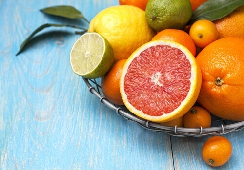 Schaal met citrusfruit
