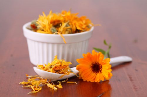 Vaginale droogte tegengaan met goudsbloem