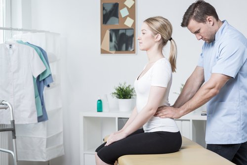 Massage voor het verlichten van lage rugpijn