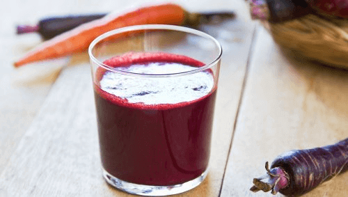 Sap met paarse wortel