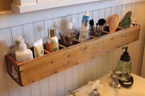 Hangende organizer voor in de badkamer