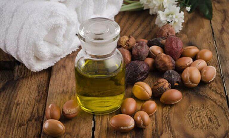 Jojoba-olie voor mooie wimpers