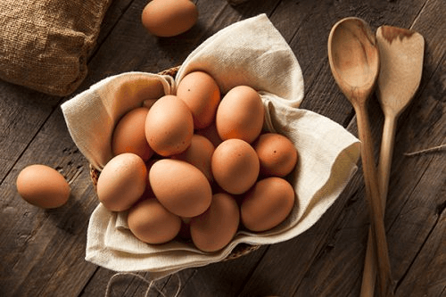 Bonnen van gezonde vetten eieren
