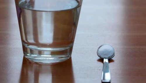 Baking soda en water