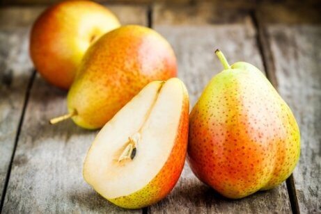 Constipatie bestrijden met peren