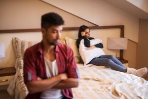 4 signalen van de emotionele ontrouw van je partner