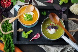 5 heerlijke ontgiftende soepen om je lichaam te reinigen