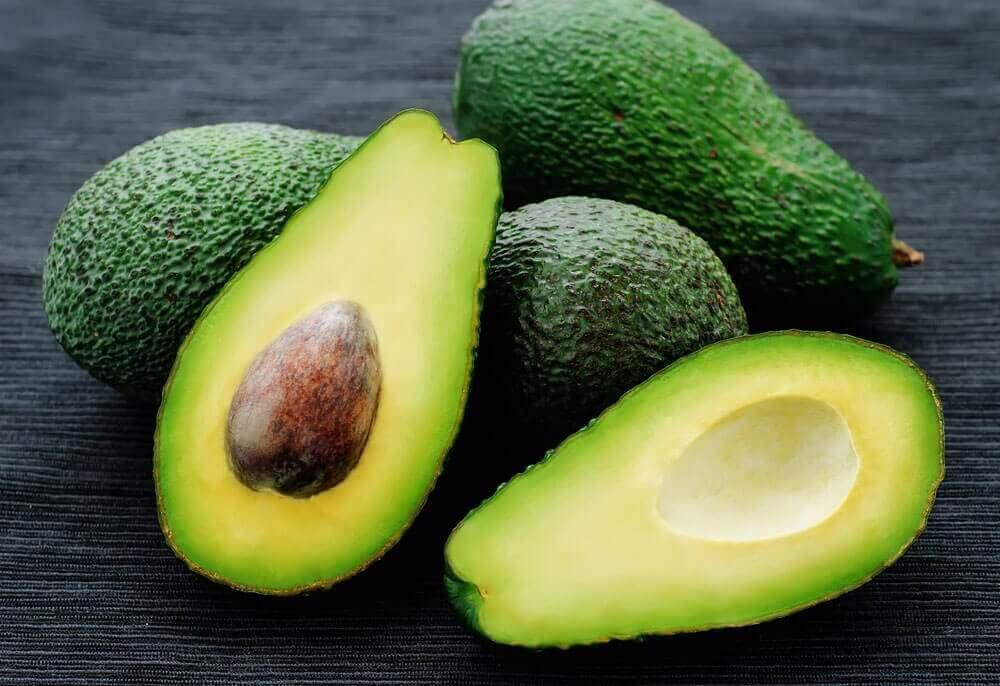 Ingrediënten voor zelfgemaakte guacamole