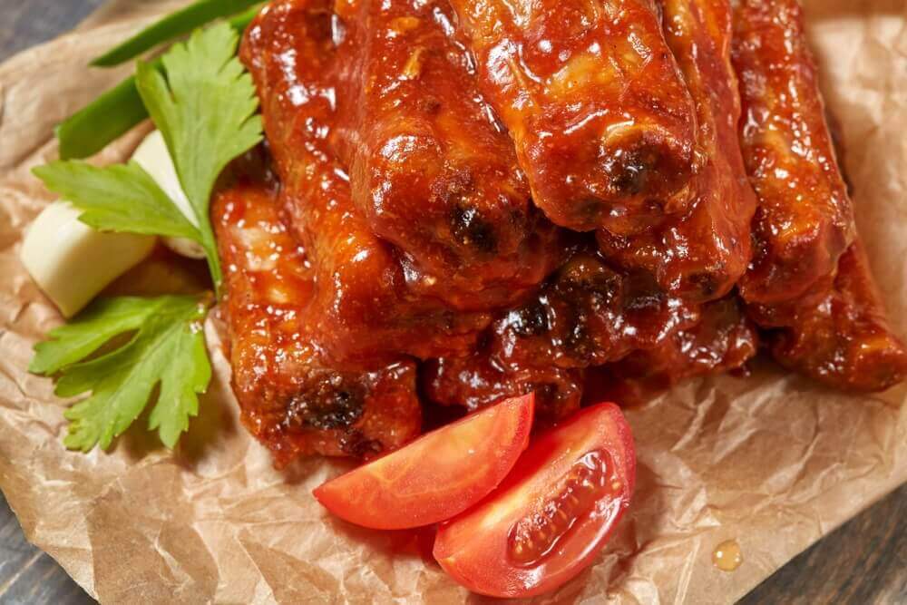 Gekarameliseerde ribbetjes met honing