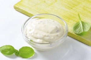 Een heerlijke knoflooksaus zelf maken met dit recept