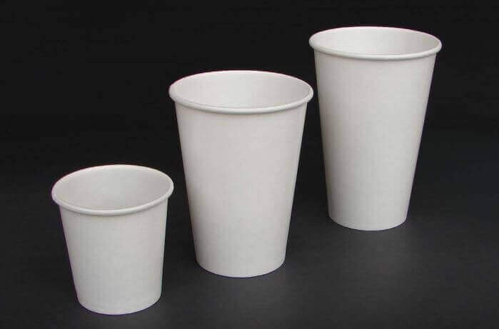 Bekertjes om verlichte glazen van te maken