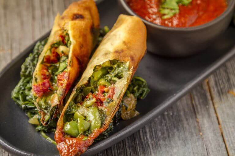 Wraps met spinazie en andere groenten