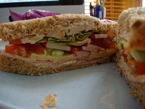 Broodje gezond met ham kaas tomaat