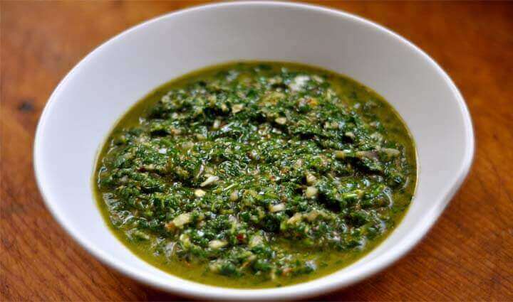 De oorsprong van de naam chimichurri