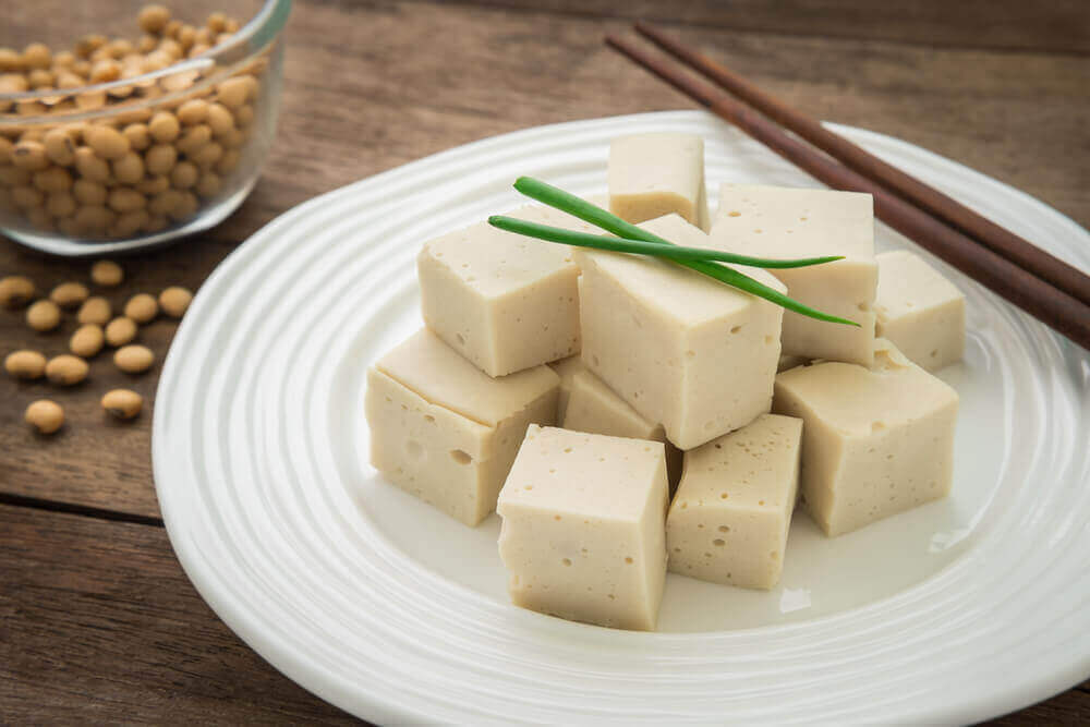 Tofu als onderdeel van dit veganistisch dieet