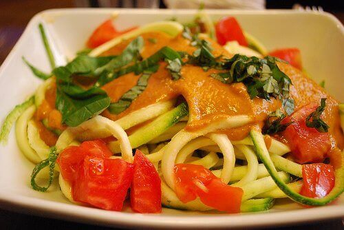 Spaghetti met gestoomde groenten