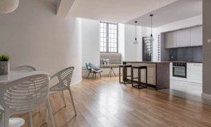 Simpele trucjes voor glanzende vloeren