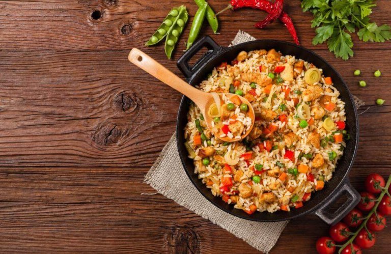 Recept voor verrukkelijke rijst met kip en groenten
