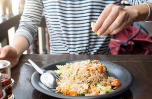 Rijst koken op drie verschillende manieren