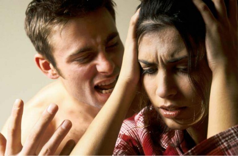 6 symptomen dat je een slachtoffer van verbaal geweld bent