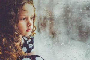 Wat gebeurt er met mensen die in hun kindertijd geen liefde gekregen hebben?