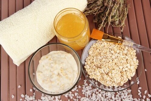 Yoghurt en havermout en honing