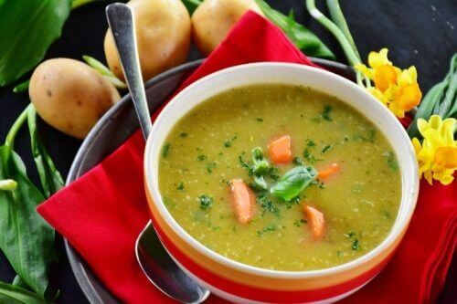 Pittige soep met groente