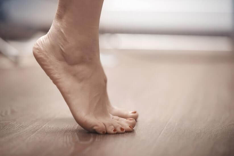 Oefeningen voor het verwijderen van eeltknobbels op je voeten