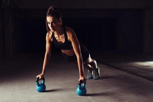 CrossFit oefeningen die niet helpen gewicht te verliezen