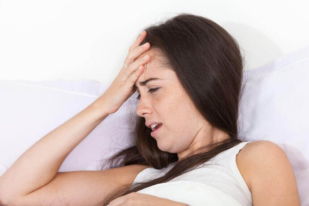 4 oorzaken van hoofdpijn in de ochtend