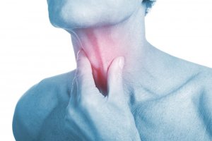 4 antibiotische behandelingen voor een keelinfectie