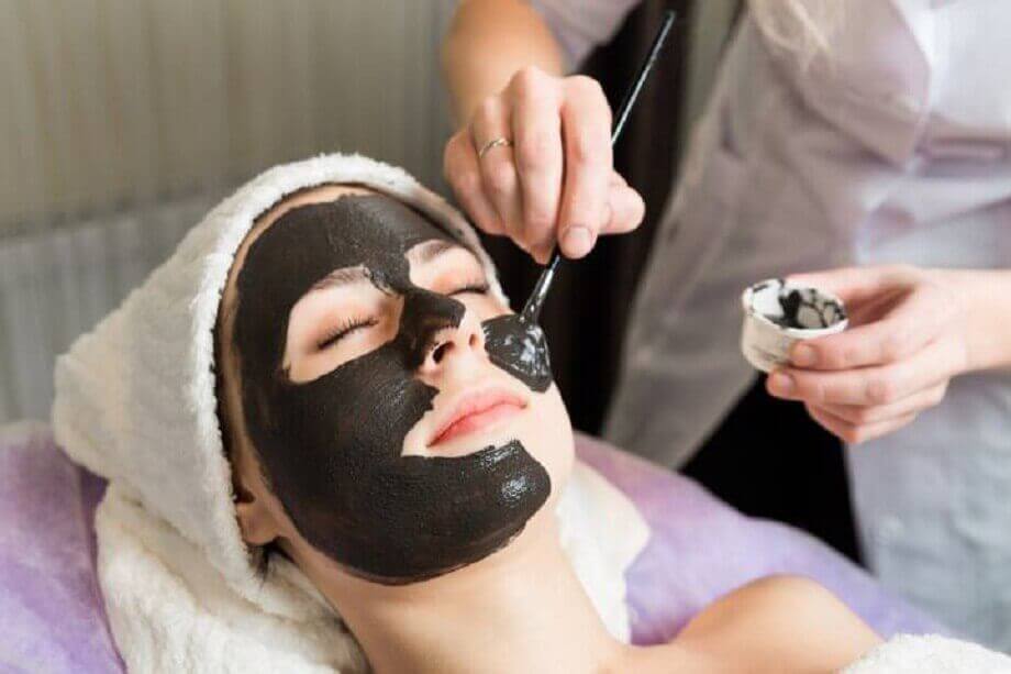 Masker aanbrengen