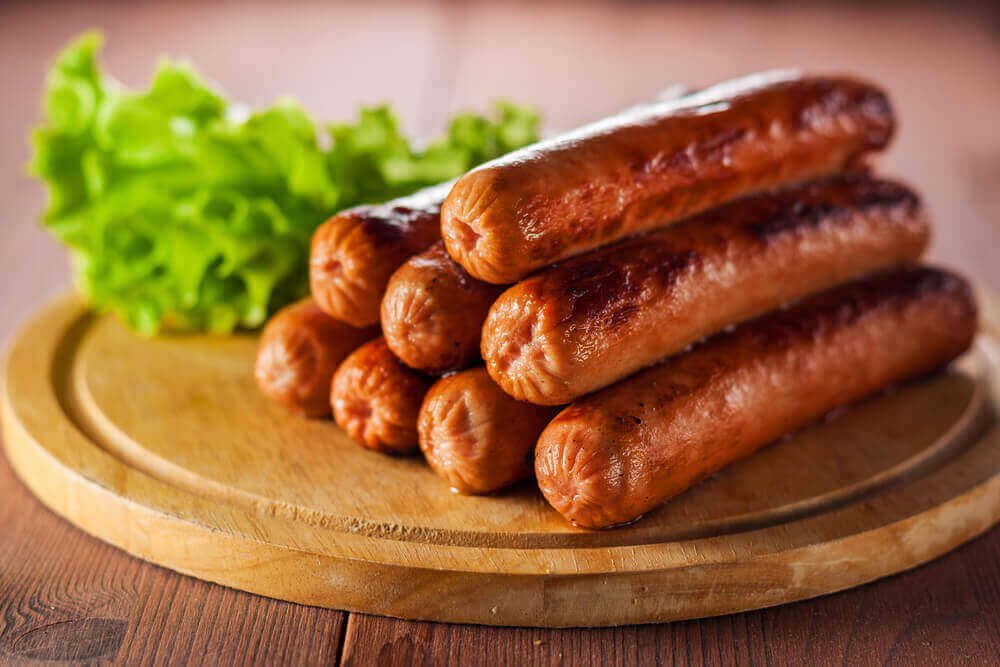 Te vermijden ongezonde voedingsmiddelen: worst en bacon
