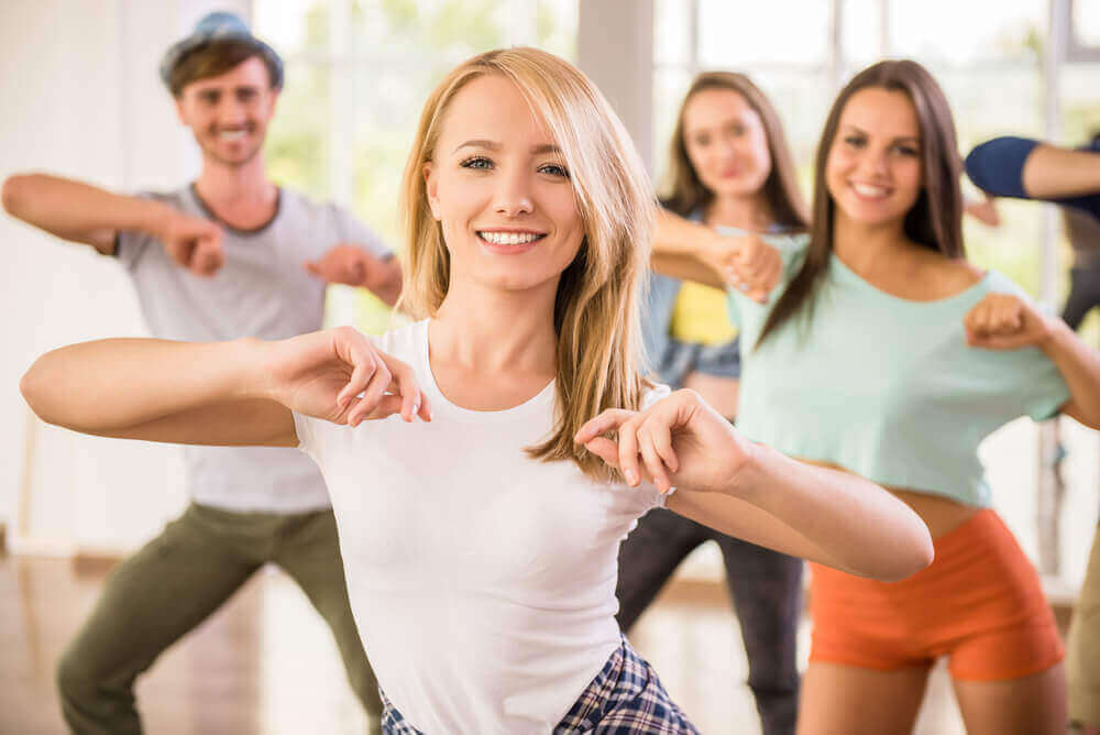 Eén van de voordelen van dansen is dat het je lichaam verbetert