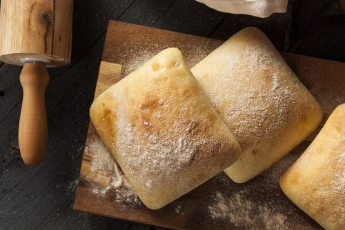 Broodjes op een broodplank