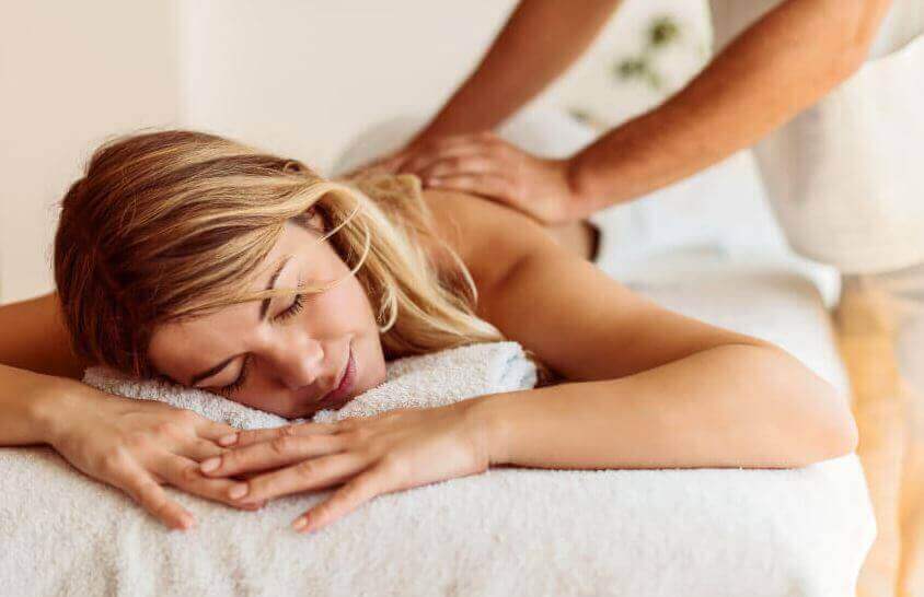 Een massage om je lichaam te alkaliseren