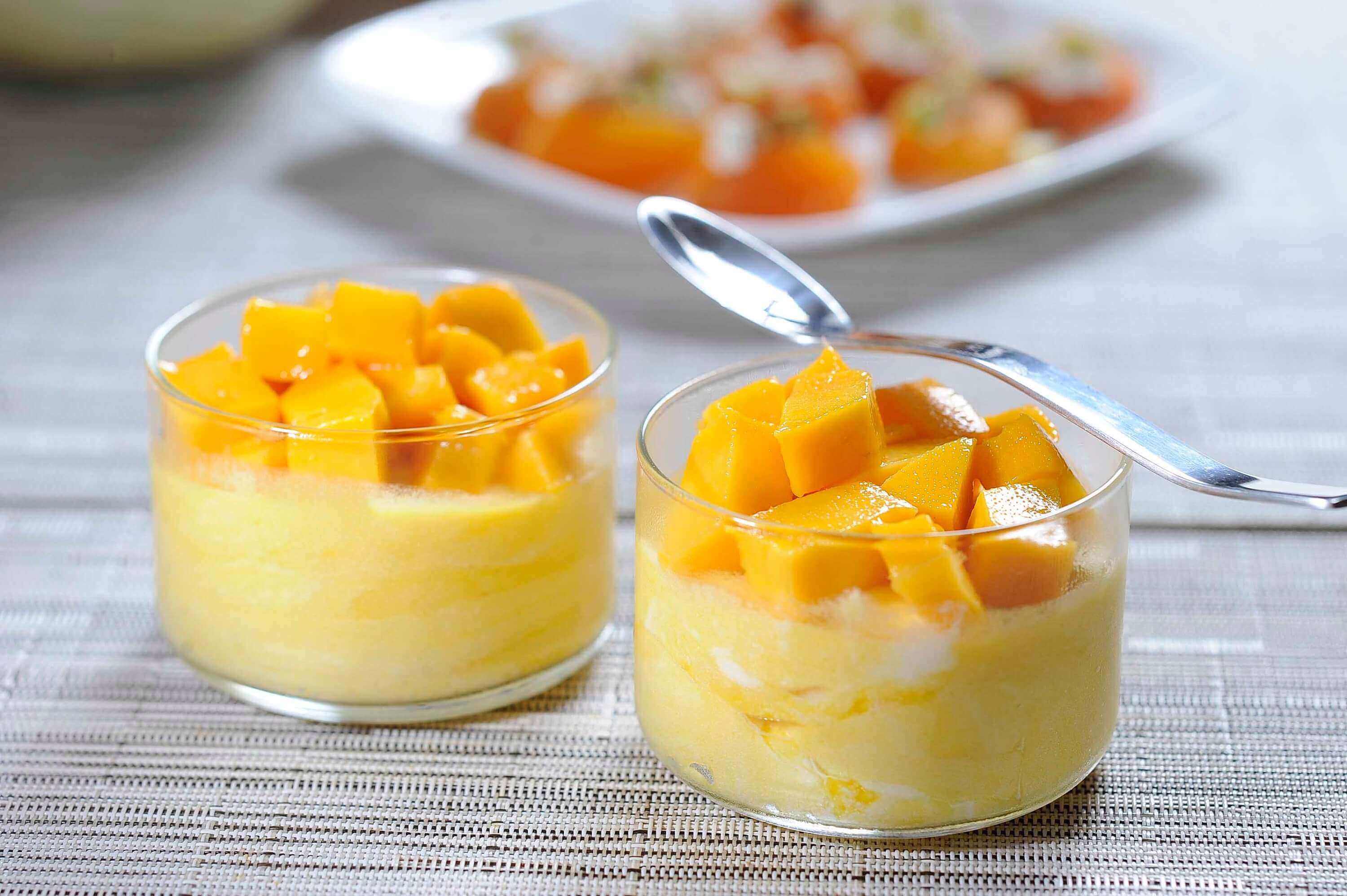 Voedzame desserts: mousse van mango
