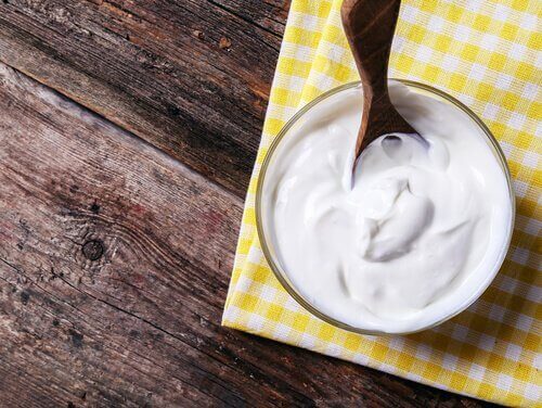 Zelf Griekse yoghurt maken met dit heerlijke recept