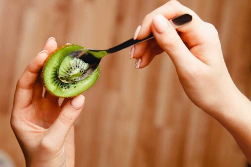 Eén van de voordelen van kiwi's is de hulp bij de spijsvertering