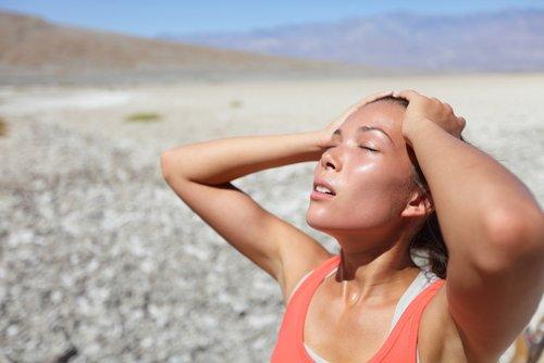 Vermijd heet water om je huid gehydrateerd te houden
