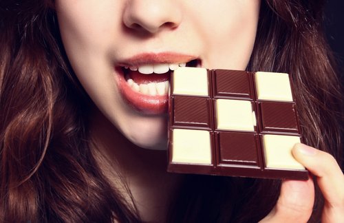 Chocolade is voedsel dat slecht is voor de spijsvertering