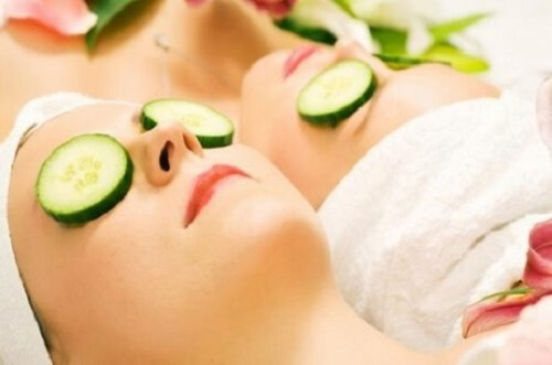 Een masker met komkommer voor een gladde en gehydrateerde huid