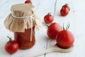 Tomaten inmaken en bewaren: hoe doe je dat en waarom?