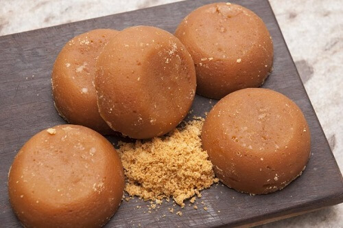 Vervang suiker door panela of oersuiker