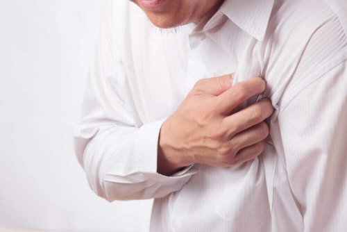 Pijn onder je oksel door hartaanval