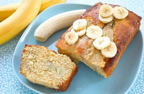 Bananencake met dulce de leche en roomkaas - Flying Foodie