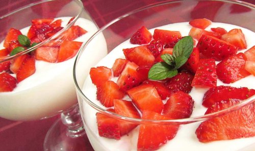 Aardbeien en yoghurt