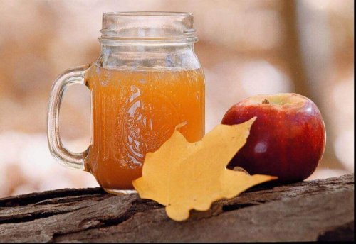 Appelazijn tegen stijve handen