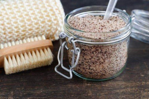4 fantastische exfolianten met bruine suiker